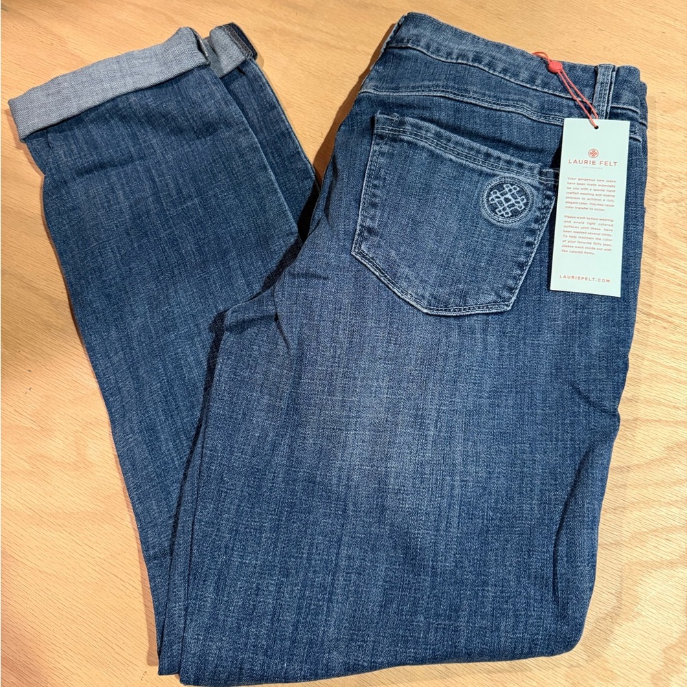NWT Laurie Felt Boyfriend Jeans in Classic Blue‎
